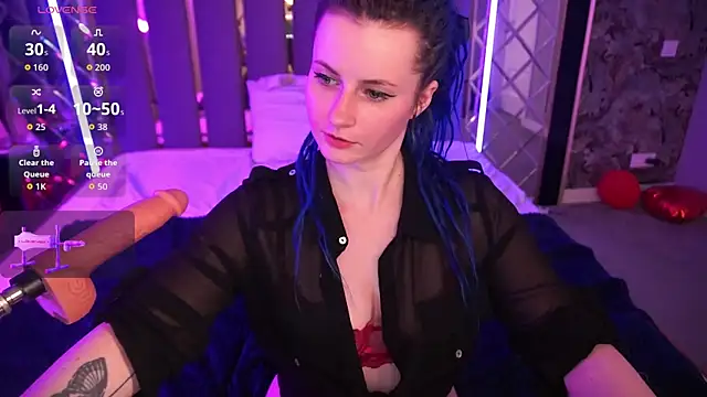 AlisaGracee online show from April 2026 01:09:02 PM