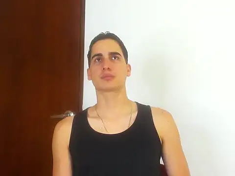 Snapshot of ryanlevi1 chatting on May 2026 07:32:02 PM ryanlevi1 online show from May 2026 07:32:02 PM