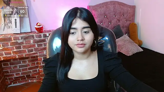 mila quin online show from March 2026 07:59:01 PM