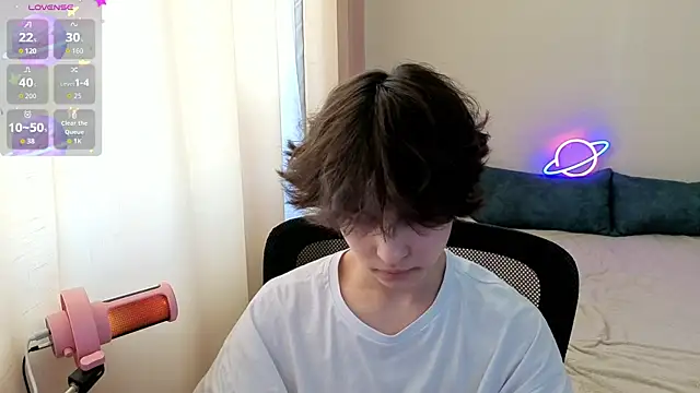  LukaHayes  online show from April 2026 02:00:02 PM