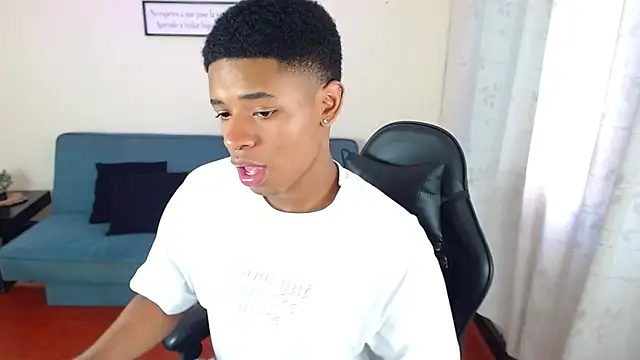 liiam3 online show from March 2026 08:58:01 PM