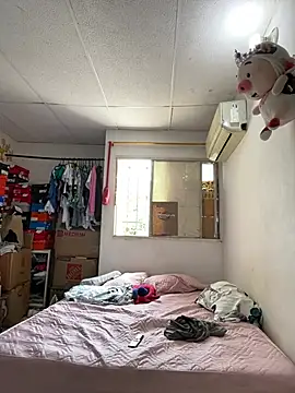 pocahontas hotty online show from April 2026 05:25:01 PM