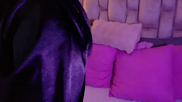 Snapshot of IsabellaRossi chatting on March 2026 11:21:02 PM IsabellaRossi online show from March 2026 11:21:02 PM