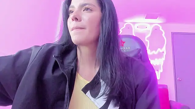 Evelin  thompsson online show from July 2026 03:11:01 AM