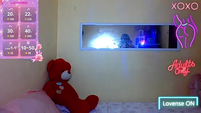 Luna Moonfang online show from June 2026 08:40:02 PM