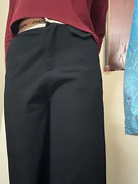 meenu cuties online show from April 2026 02:05:01 PM