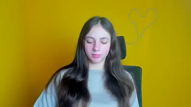 KissMeJulia online show from March 2026 12:44:02 PM