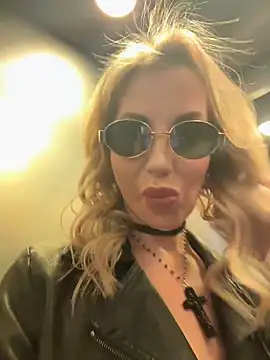 LisaMurr online show from March 2026 10:09:02 AM