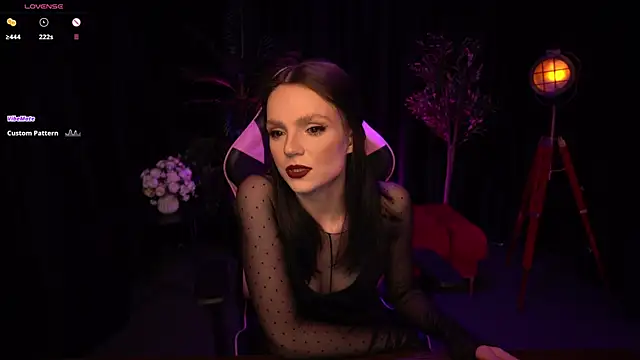 Snapshot of Wild_Alice_me chatting on June 2026 03:27:02 PM Wild Alice me online show from June 2026 03:27:02 PM