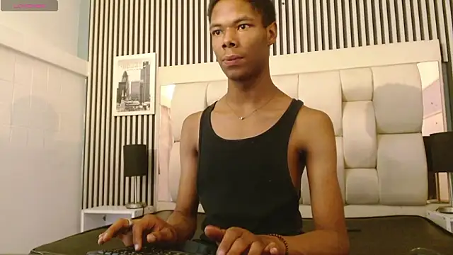 Santiago Ortiz  online show from March 2026 04:13:01 PM