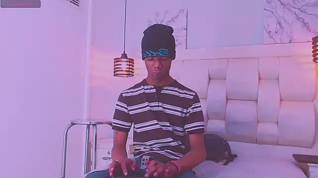 Santiago Ortiz  online show from April 2026 07:25:01 PM