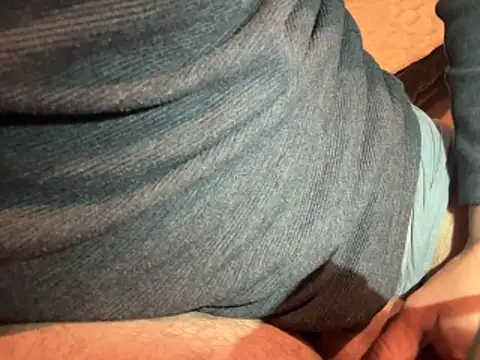 Snapshot of ozzyylove chatting on March 2026 06:20:01 PM ozzyylove online show from March 2026 06:20:01 PM