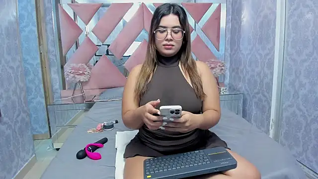 liz ariza4u online show from April 2026 03:29:02 AM