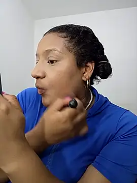 gigiblue89 online show from May 2026 07:35:01 AM