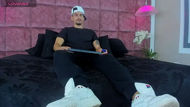 SharonTygaX online show from March 2026 03:50:01 AM