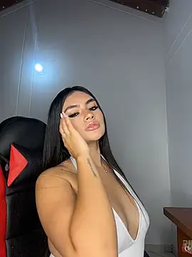 MiaFox mml online show from April 2026 06:03:02 AM