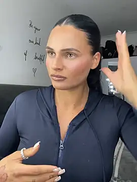 Destinylovex online show from April 2026 08:13:02 PM