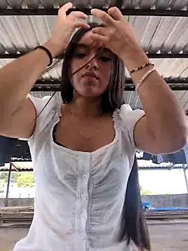 DulceCaroX online show from March 2026 07:08:01 PM