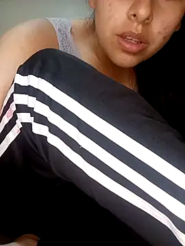 Rosyshadow online show from April 2026 05:36:02 AM