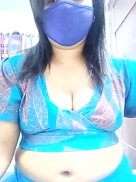 Snapshot of Tamil_Romantic_queen chatting on March 2026 07:19:01 PM Tamil Romantic queen online show from March 2026 07:19:01 PM