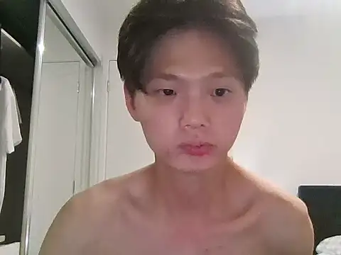 sweetiepuppy421 online show from May 2026 08:20:01 AM