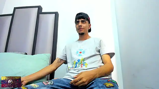 Snapshot of Endrick-23 chatting on July 2026 03:17:02 AM Endrick-23 online show from July 2026 03:17:02 AM