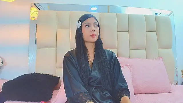 Lana Sliim online show from March 2026 12:12:01 PM