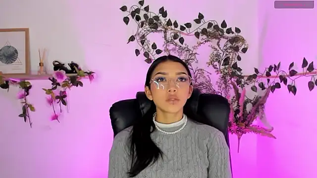 jaulyn 18 online show from March 2026 12:27:02 PM