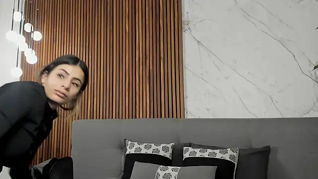 Amara Velvet  online show from July 2026 09:52:02 PM