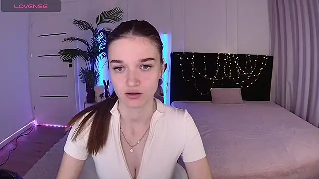 Ann Wood online show from May 2026 02:55:01 PM