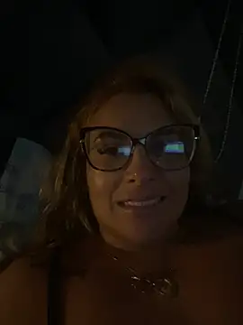 Alma Andrade online show from April 2026 01:25:01 AM