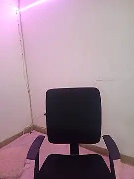 PamelaThoms online show from April 2026 01:55:02 PM