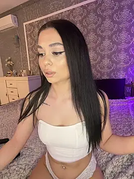 Olivia Noor online show from March 2026 09:41:02 PM