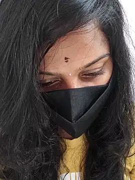 Shaliniqueen online show from July 2026 06:53:02 AM