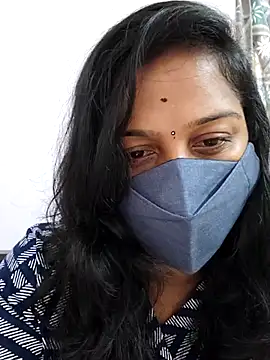 Shaliniqueen online show from July 2026 05:10:02 AM