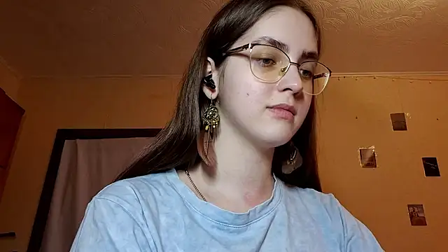 Katelemon online show from March 2026 01:48:02 PM