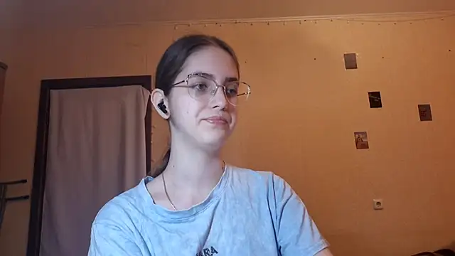 Snapshot of Katelemon chatting on July 2026 10:18:01 AM Katelemon online show from July 2026 10:18:01 AM