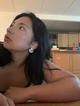 susi chimm online show from April 2026 02:37:02 AM