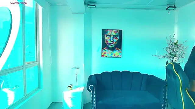 Chloe meoww online show from March 2026 07:35:01 PM