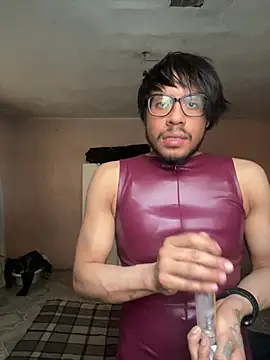 Snapshot of Juanillo_13 chatting on March 2026 12:01:02 AM Juanillo 13 online show from March 2026 12:01:02 AM