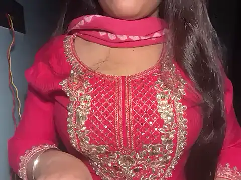 Snapshot of Avneet_kaurr1 chatting on June 2026 03:17:01 PM Avneet kaurr1 online show from June 2026 03:17:01 PM