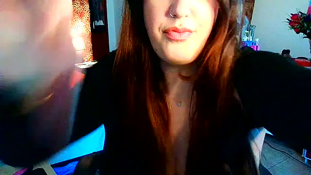 Lilbadmiaxo online show from March 2026 06:03:02 PM