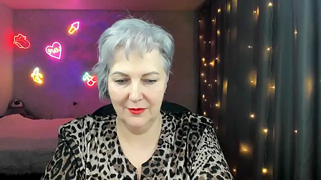 Mary-Leee online show from March 2026 04:24:02 PM