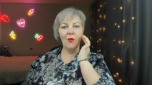 Mary-Leee online show from March 2026 08:30:01 AM