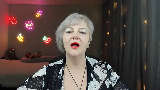 Mary-Leee online show from March 2026 02:49:02 PM