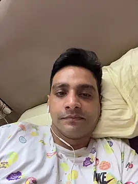 online4u08 online show from March 2026 06:43:01 PM