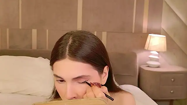 GIGI DAVS online show from June 2026 08:51:01 PM