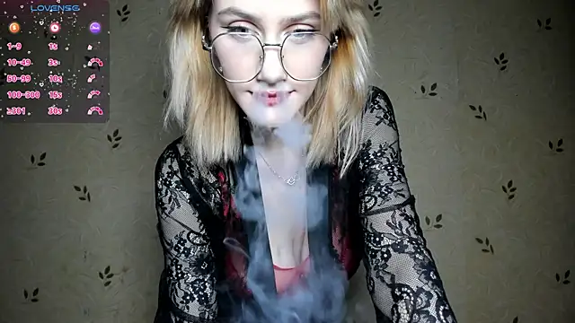 Snapshot of NicoleDaviss chatting on July 2026 07:31:01 PM NicoleDaviss online show from July 2026 07:31:01 PM