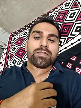Snapshot of RonitVora chatting on June 2026 03:00:02 PM RonitVora online show from June 2026 03:00:02 PM