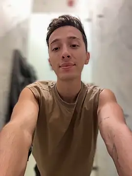 Thiago Jones1 online show from March 2026 06:36:01 PM